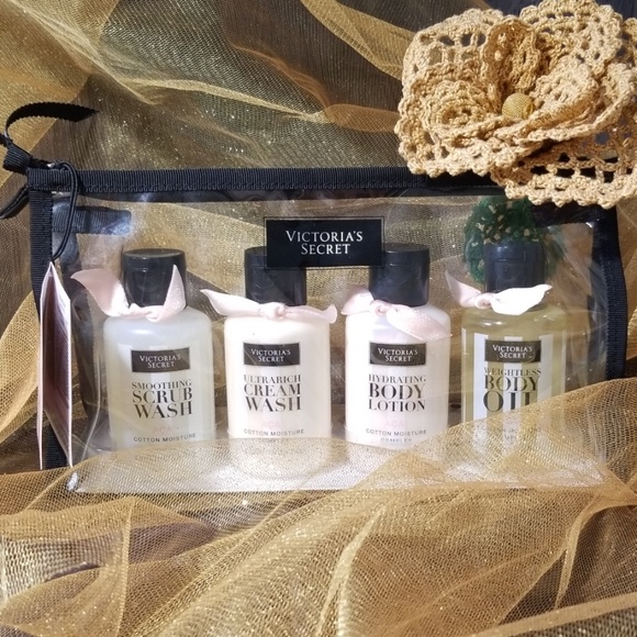 Victoria's Secret Other - ⭐FINAL⭐Victoria Secret - Moisture To Go Set